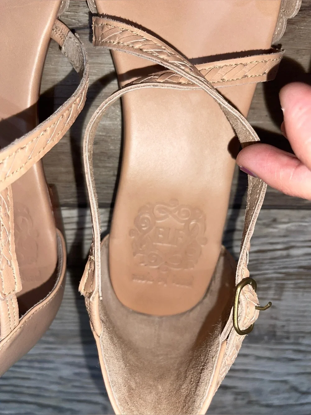 Elf Bali Myrelle Criss-Cross Leather Ballet Flats 9.5 Beige